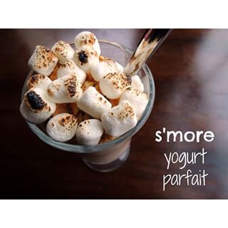  Craving a summer trip? Make your own camping vacation with this s'more yogurt parfait! Find on the blog at --> http://dietdeepdish.com/fashion-friday-smore-yogurt-parfait/ 