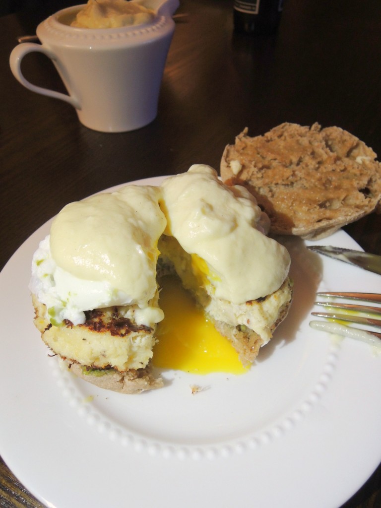 Crab Cake Eggs Benedict