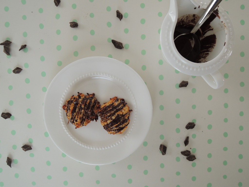 Easy Coconut Macarons